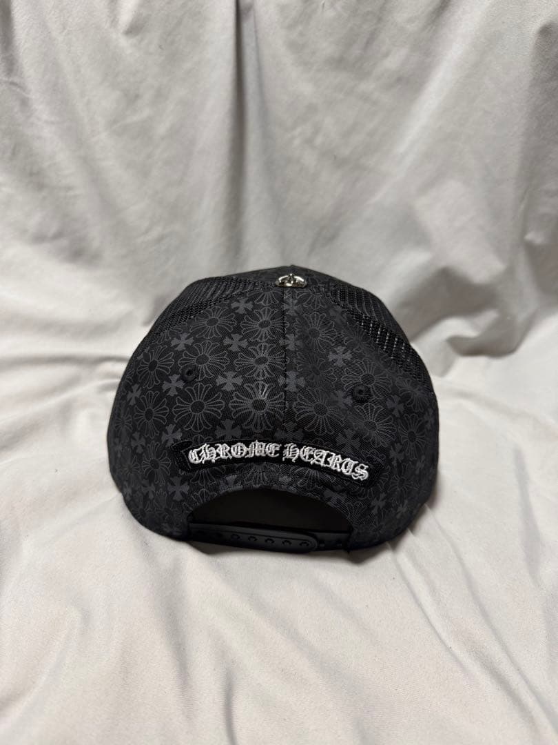 Chrome hearts 黒のフラットビルキャップ メッシュ