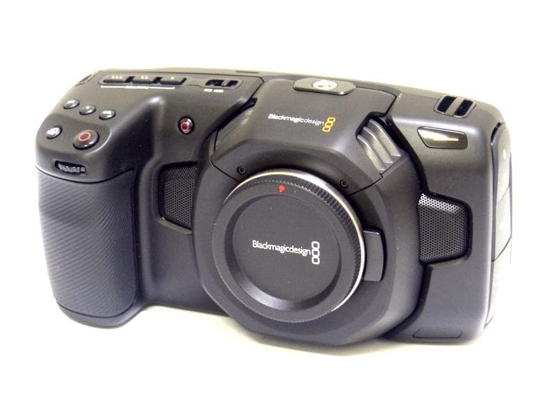 ブラックマジックデザイン BMPCC 4K　マイクロフォーサーズ リグ付