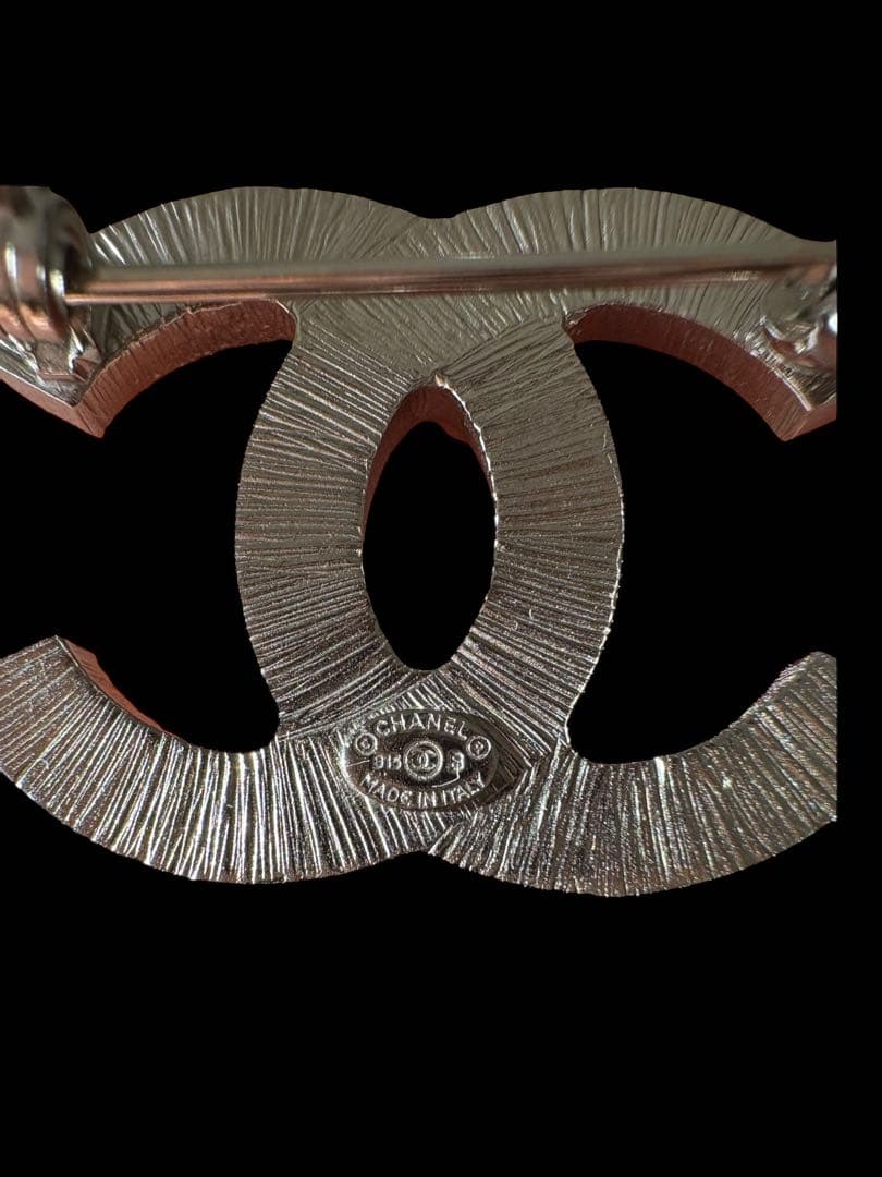 美品✨CHANEL CC Logo Brooch / シャネル ブローチ