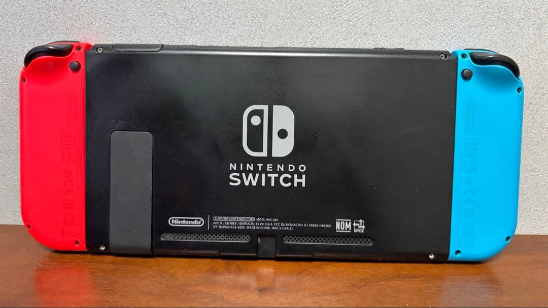 Nintendo Switch 本体+周辺機器　多言語対応