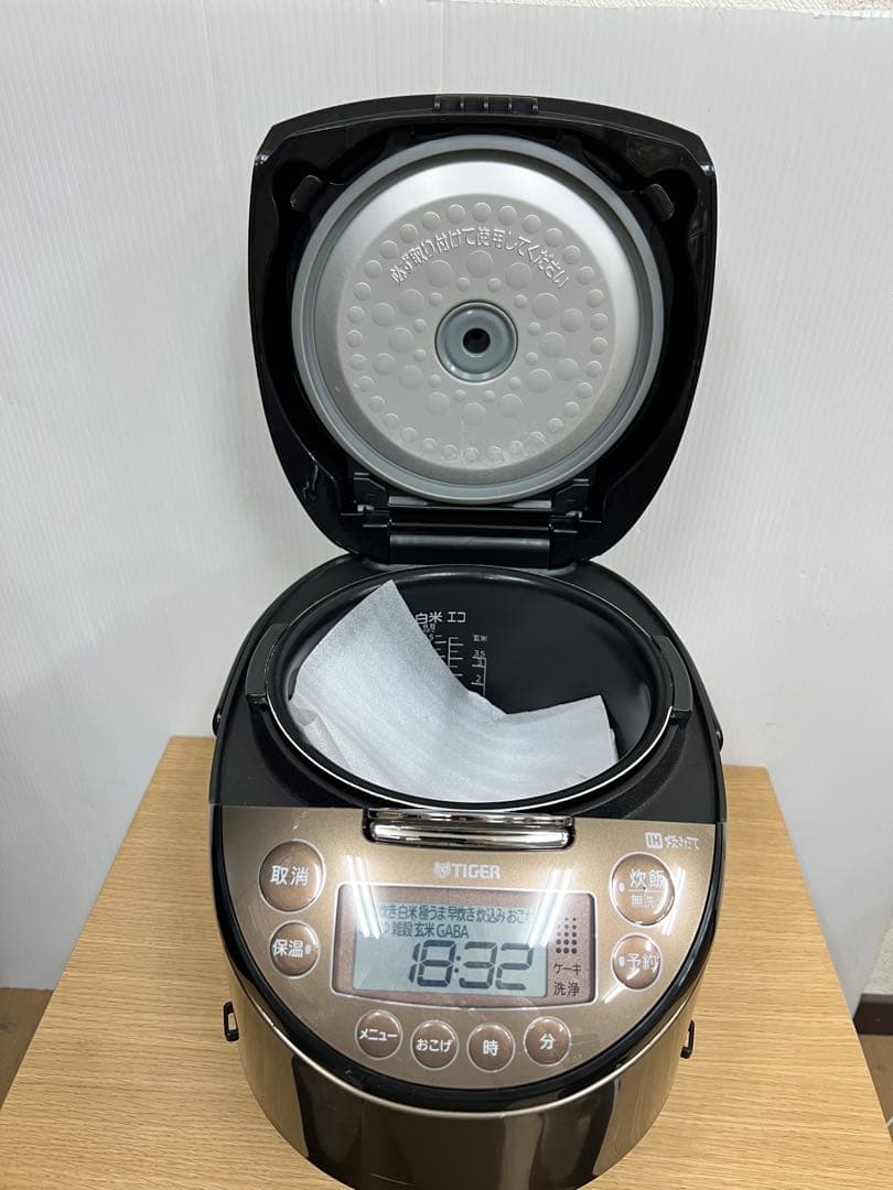 TIGER 炊飯器 5.5合 IH炊きたて JKT-M100 2021年製