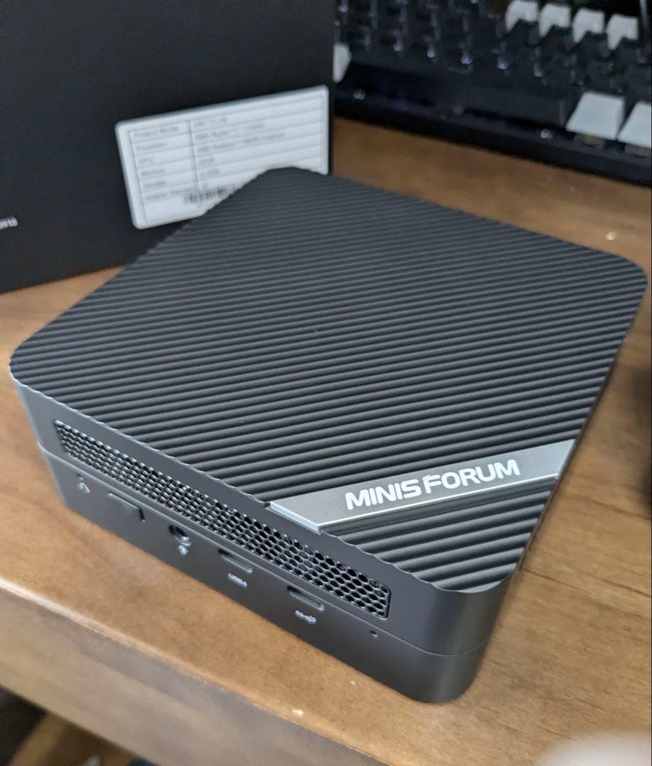 MINISFORUM UM773 Lite ミニPC Ryzen７7735HS