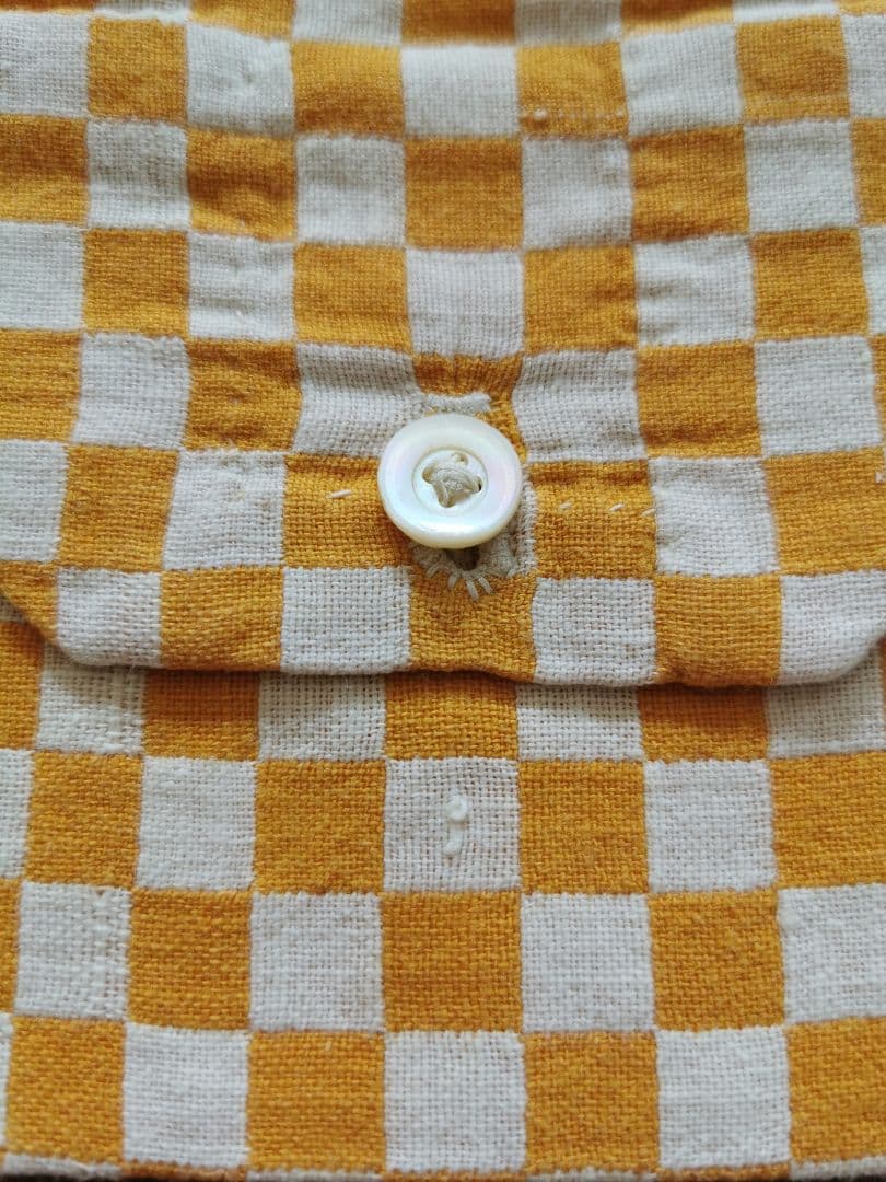 アンティークフランス イエロー＆アイボリー 市松模様織ケース 真珠色シェルボタン