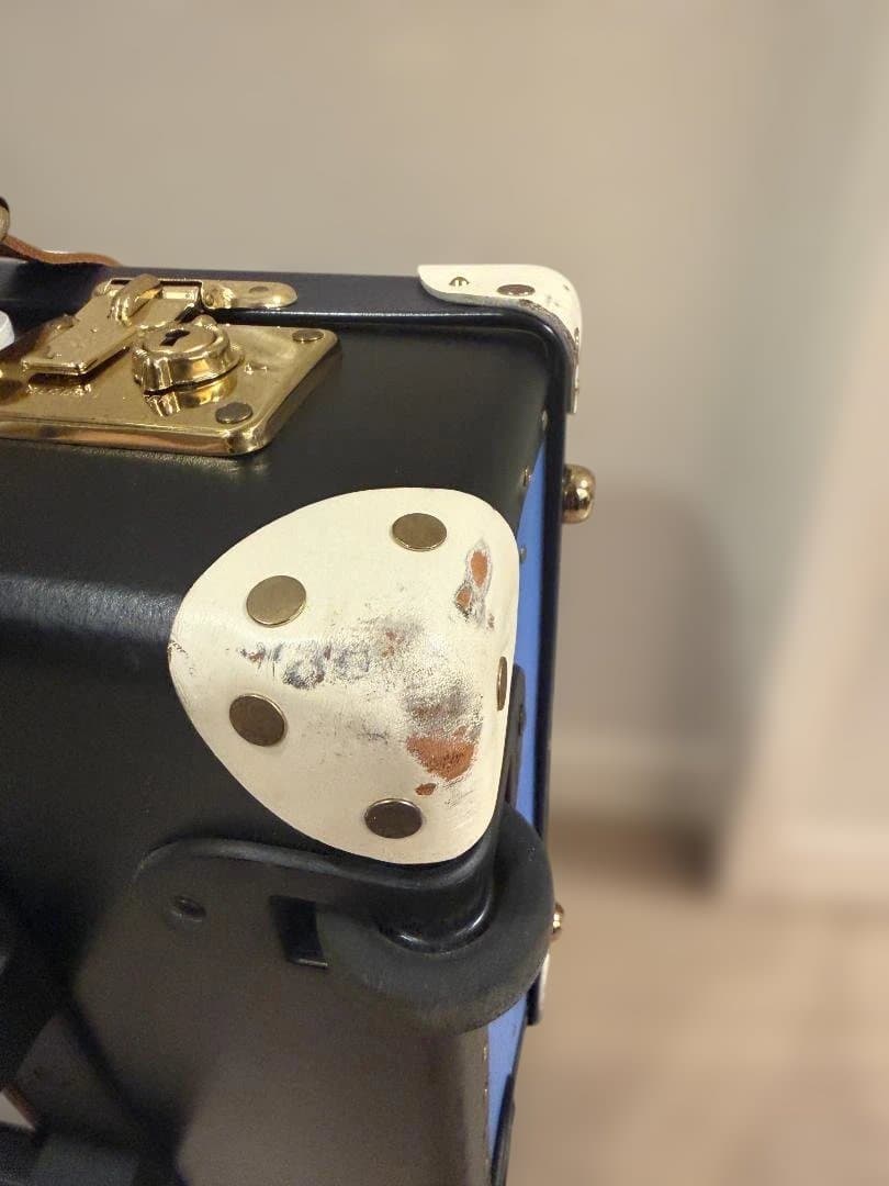 グローブトロッター　キャリーケース 　21インチ　サントリーニ限定モデル