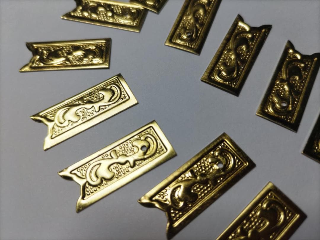 ★特別！☆26ｍｍｘ 100枚【唐草真鍮金具】 神輿、山車、祭り、飾り真鍮金具