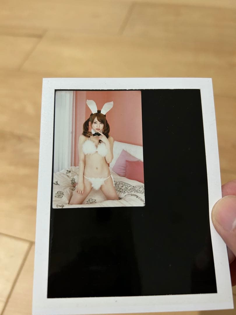吉沢明歩　ウサギ耳水着　生ポラロイド写真4枚セット