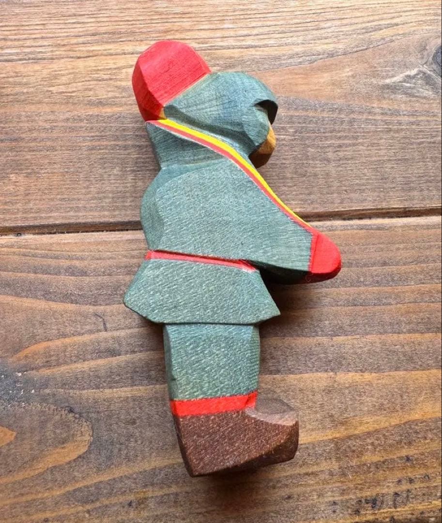 オストハイマー　サーミの子ども　ドイツ　木のおもちゃ