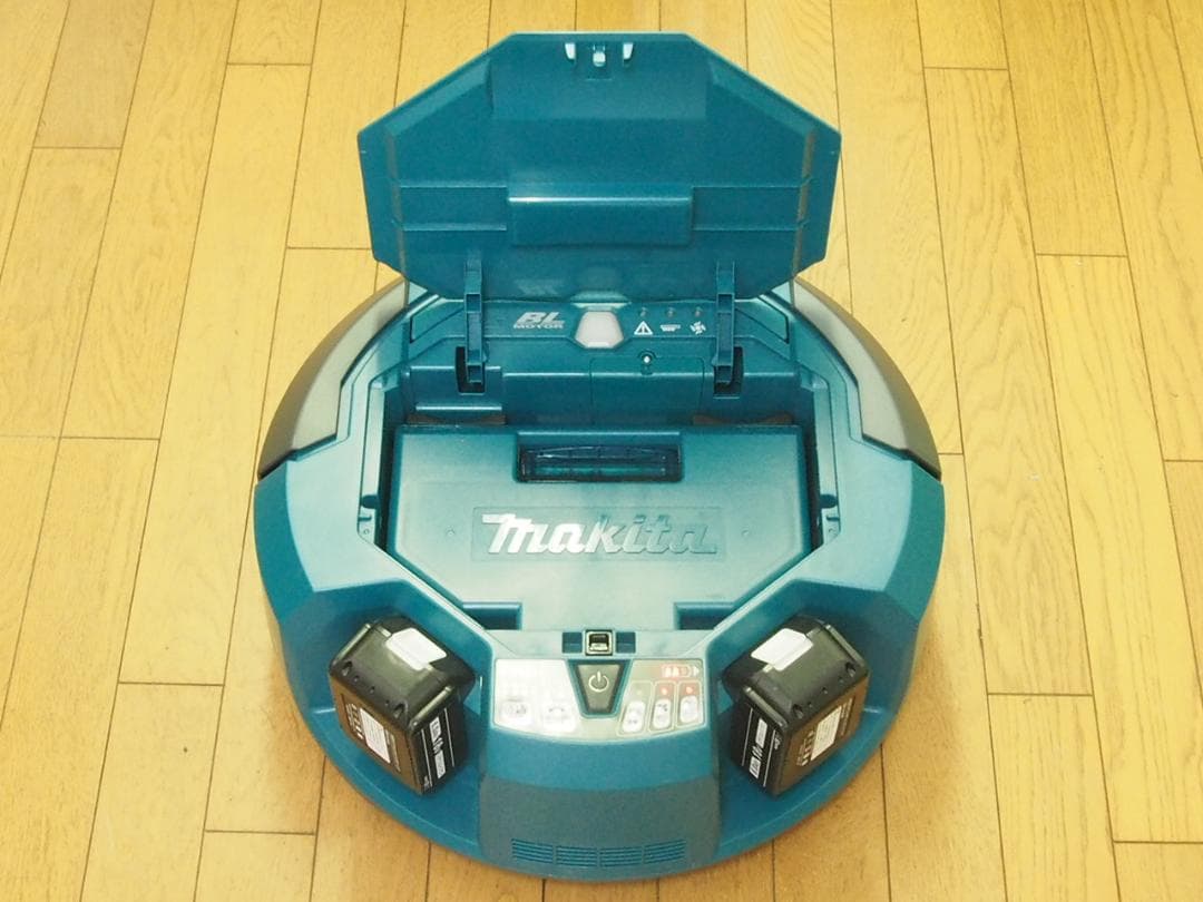 美品！マキタ　ロボット掃除機 RC200D （23年製）
