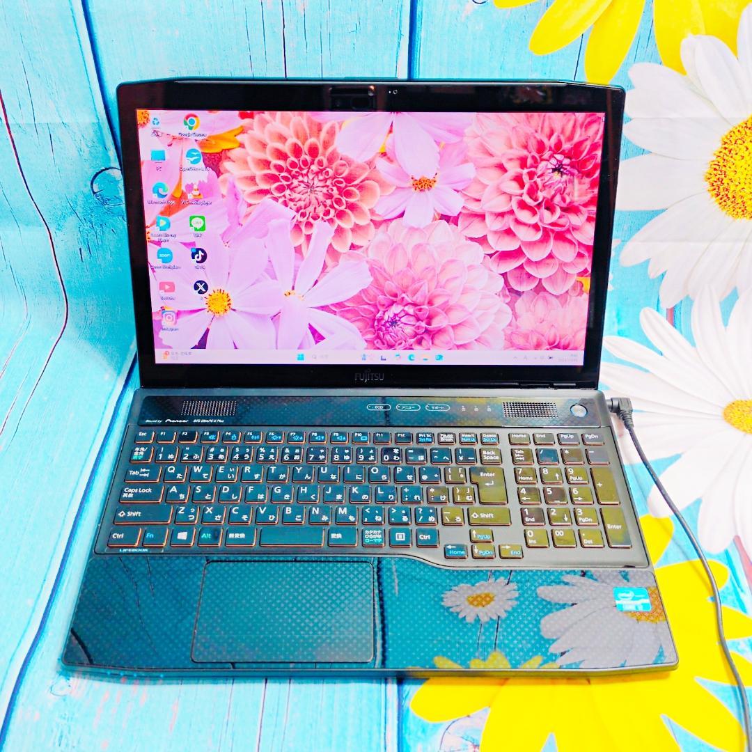 タッチパネル✨corei7✨Windows11欲張りSSDノートパソコン✨設定済