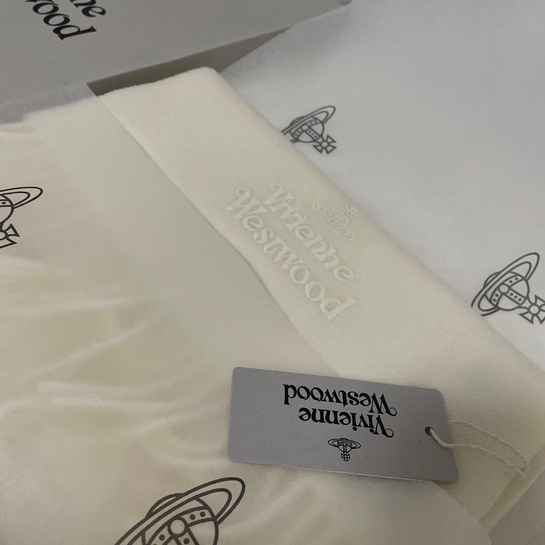 【未使用】Vivienne Westwood ホワイト マフラー