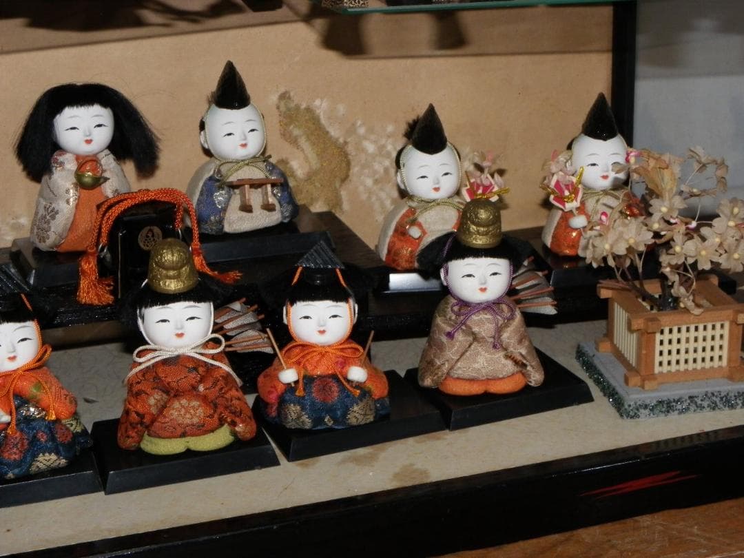 ミニサイズ　ひな人形飾り　ケース入り！