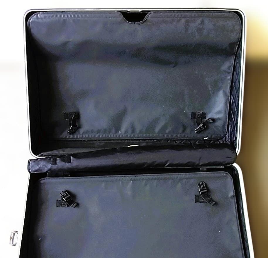 ZERO HALLIBURTON 大容量スーツケース 2輪