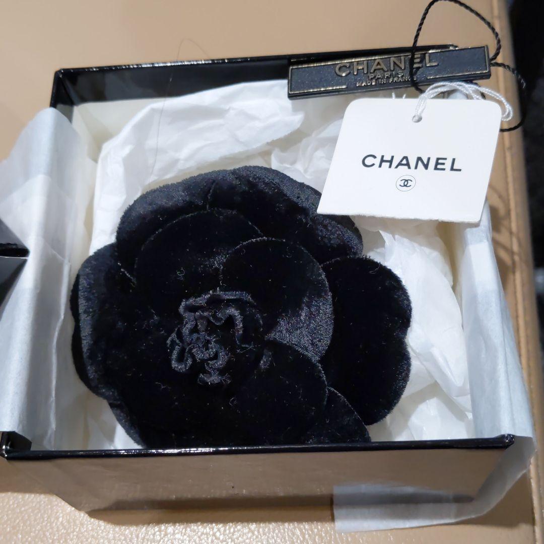 CHANELカメリアコサージュ