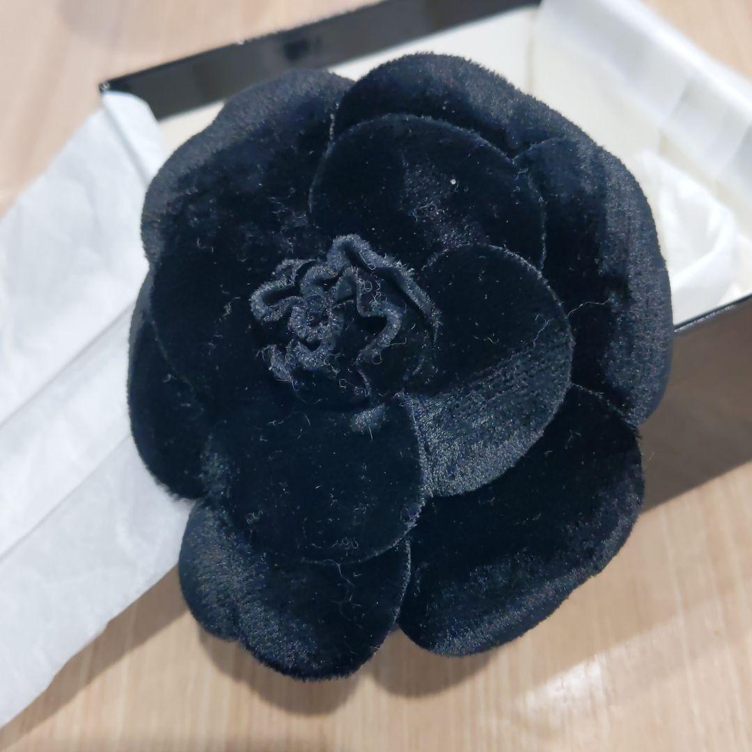 CHANELカメリアコサージュ