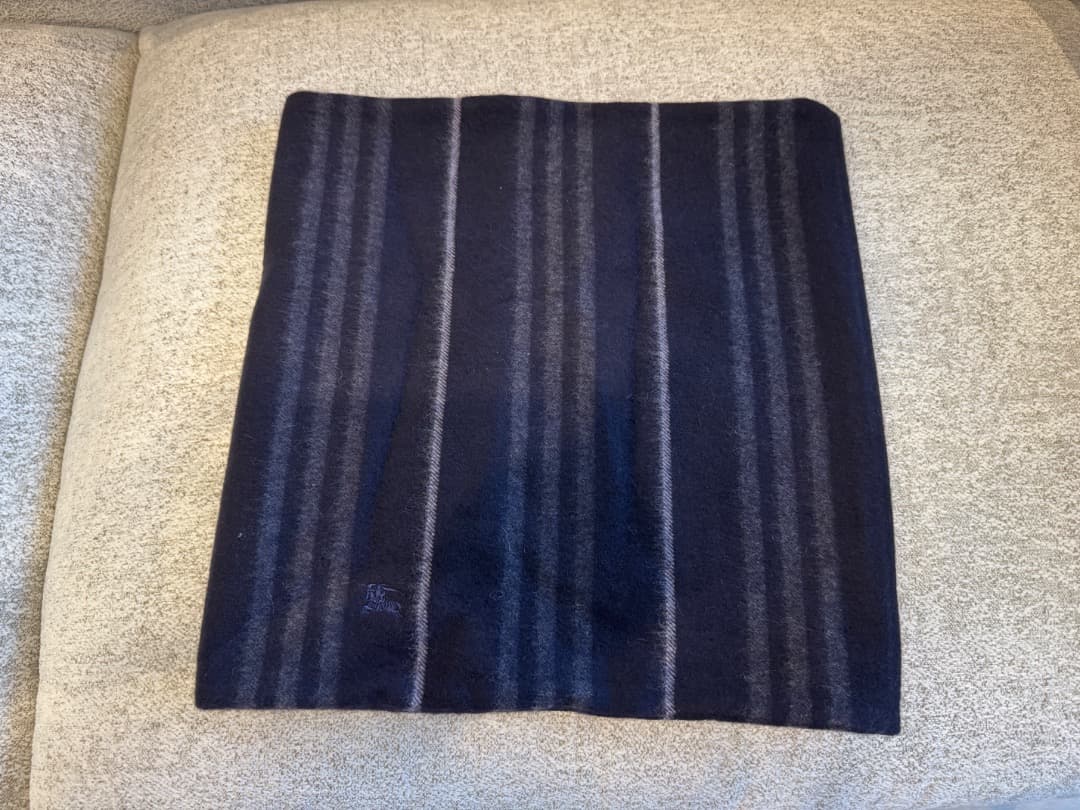 （新品同様）BUBERRY BLACK LABEL カシミヤ　100%　スヌード