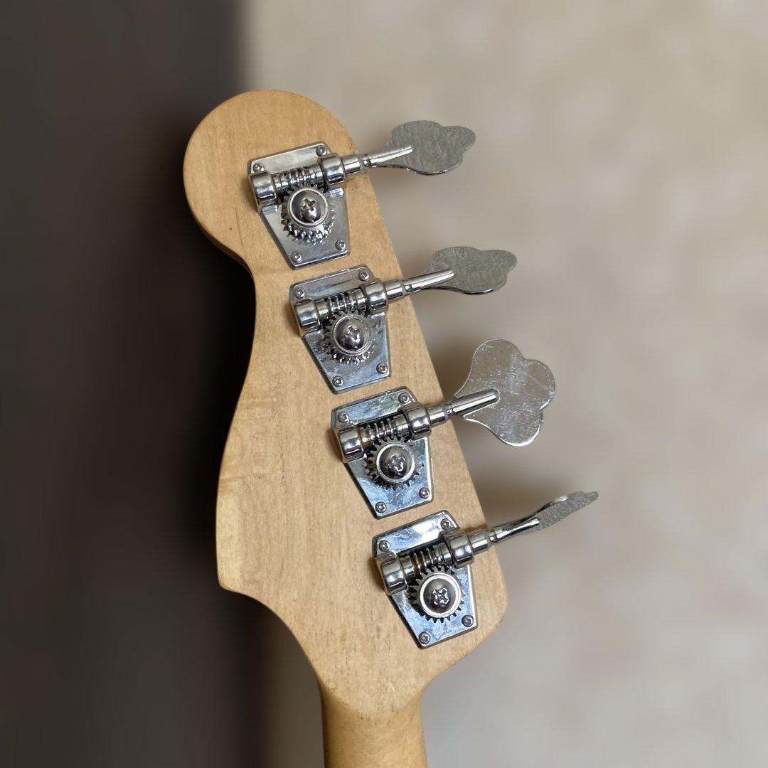 レッド エレキベース used ストラップ付き