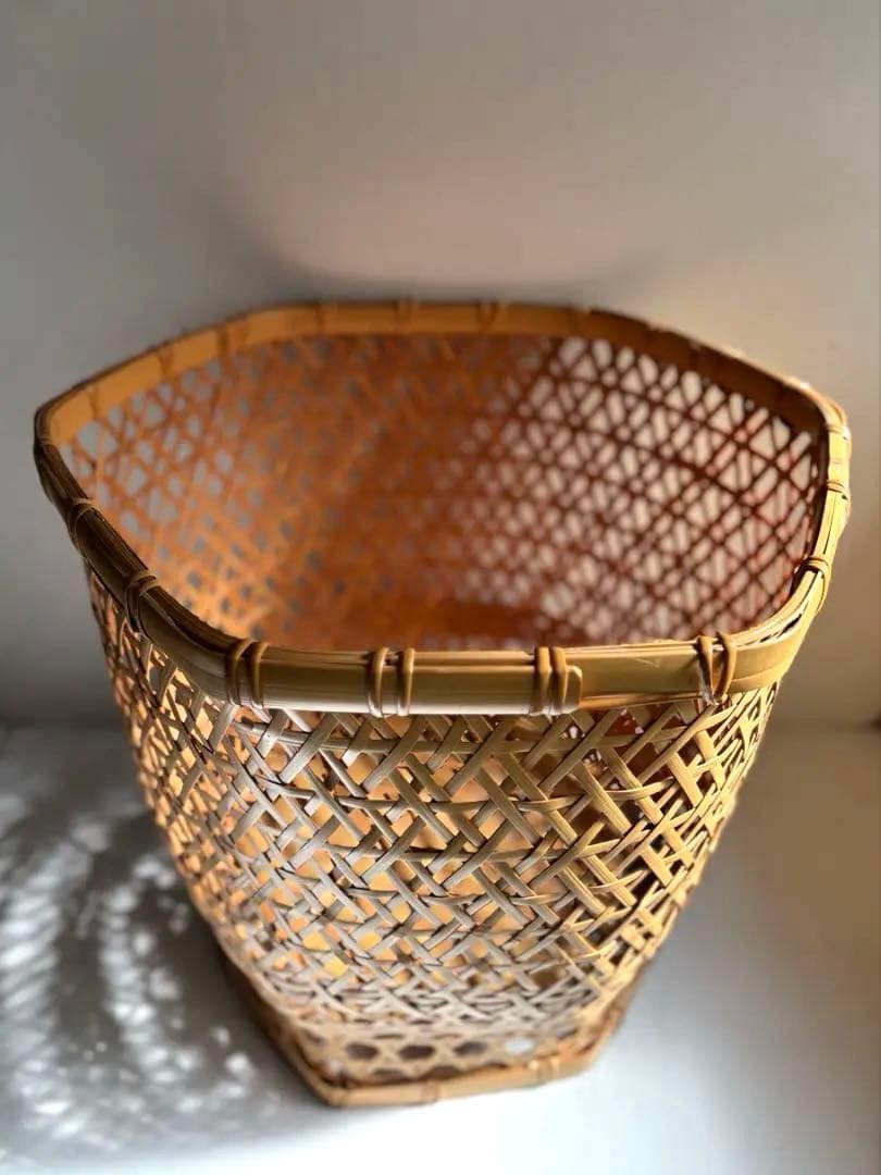 689 民芸 工芸 竹細工 竹かご 六角かご 脱衣カゴ 籠 インテリア 美品