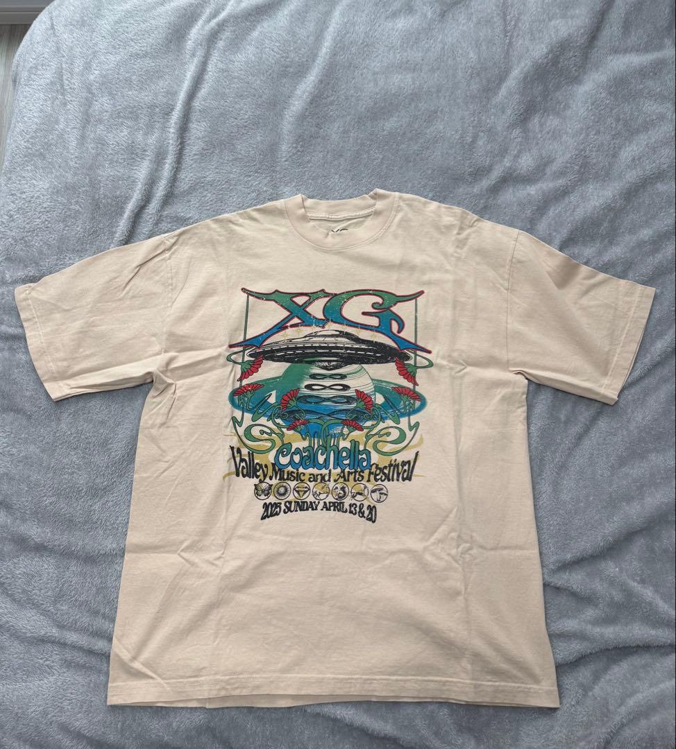 XG Coachella 限定Tシャツ　コーチェラ