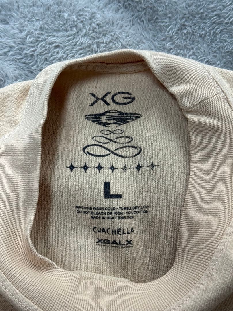 XG Coachella 限定Tシャツ　コーチェラ