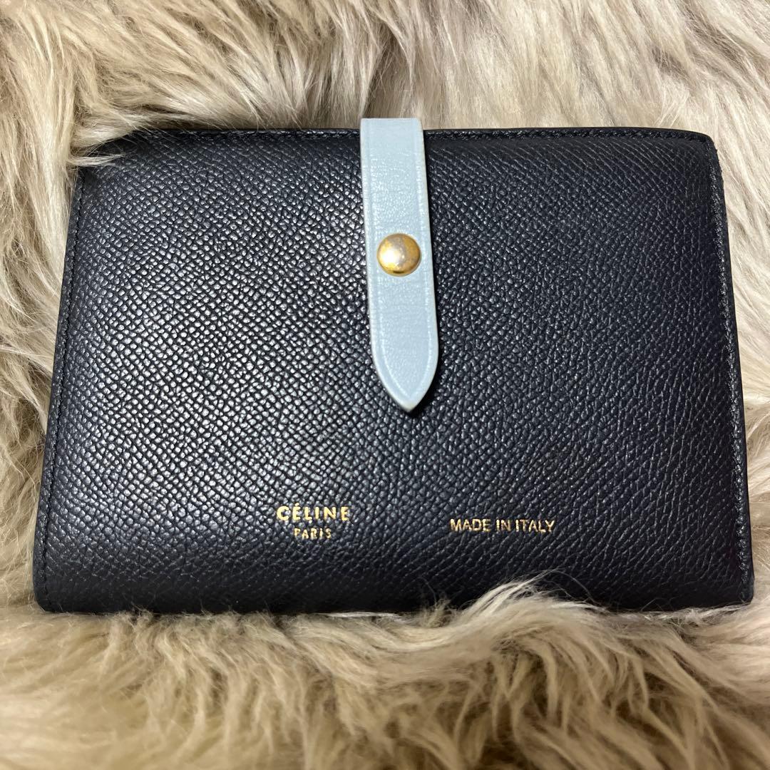 【CELINE】ストラップ ミディアム マルチファンクション 二つ折り 財布