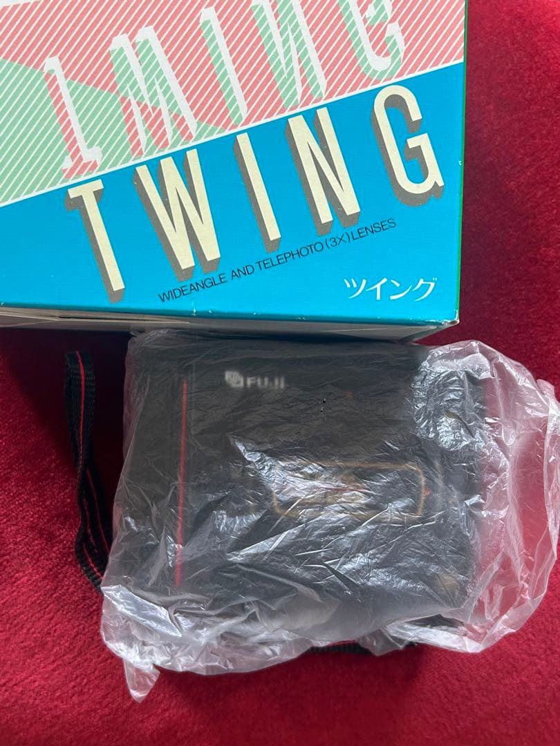 約40年前 FUJI TW‑3 ハーフサイズカメラ 新品未使用
