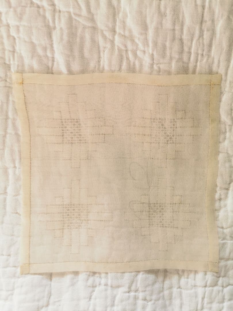 アンティーク オーガンジー 透かしドローンワークレース刺繍 スクエアドイリー難有