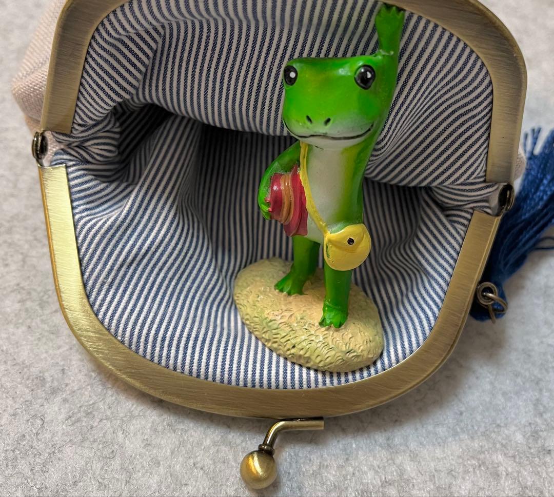 ハンドメイド　手刺繍　がま口ポーチ☆まっちゃんだよです