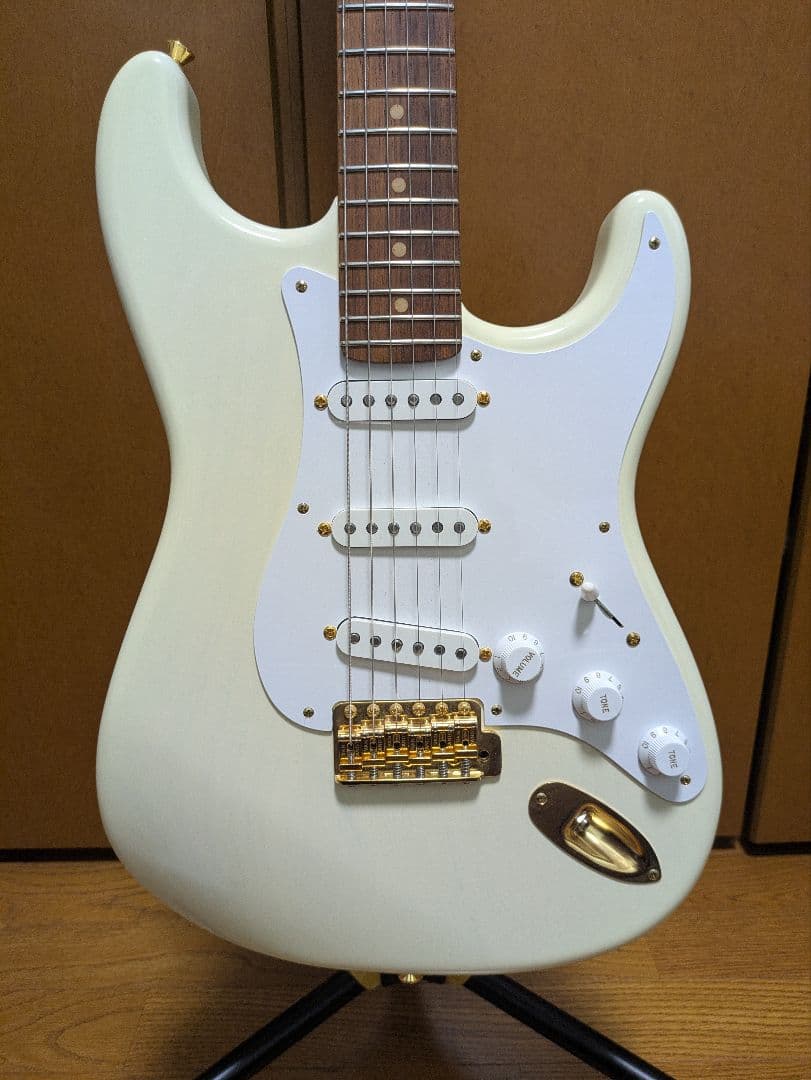 VanZandt STV-R3 white blonde ゴールドパーツ