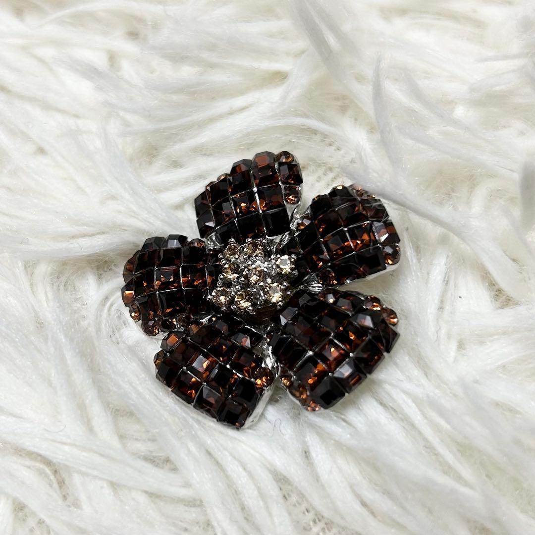 未使用✨フォクシー ラインストーン フラワーモチーフ 花 ブローチ 冠婚葬祭