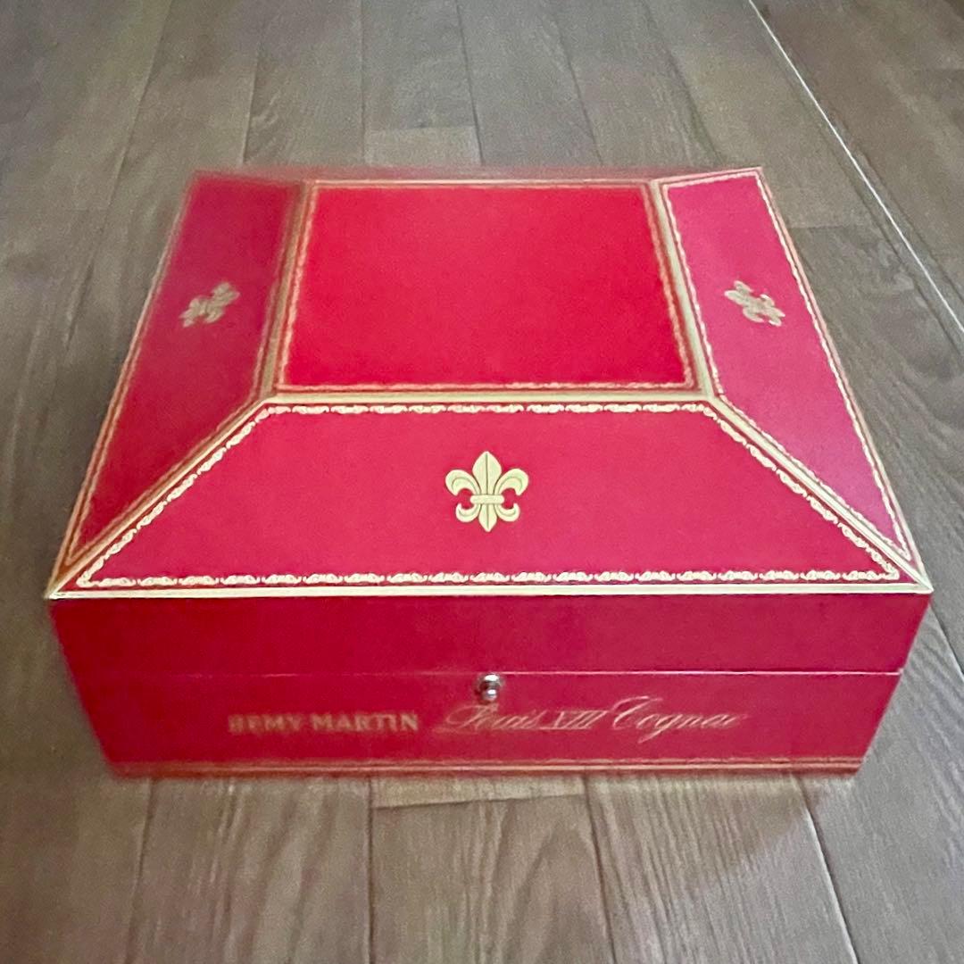 レミーマルタン ルイ13世 バカラ 空瓶