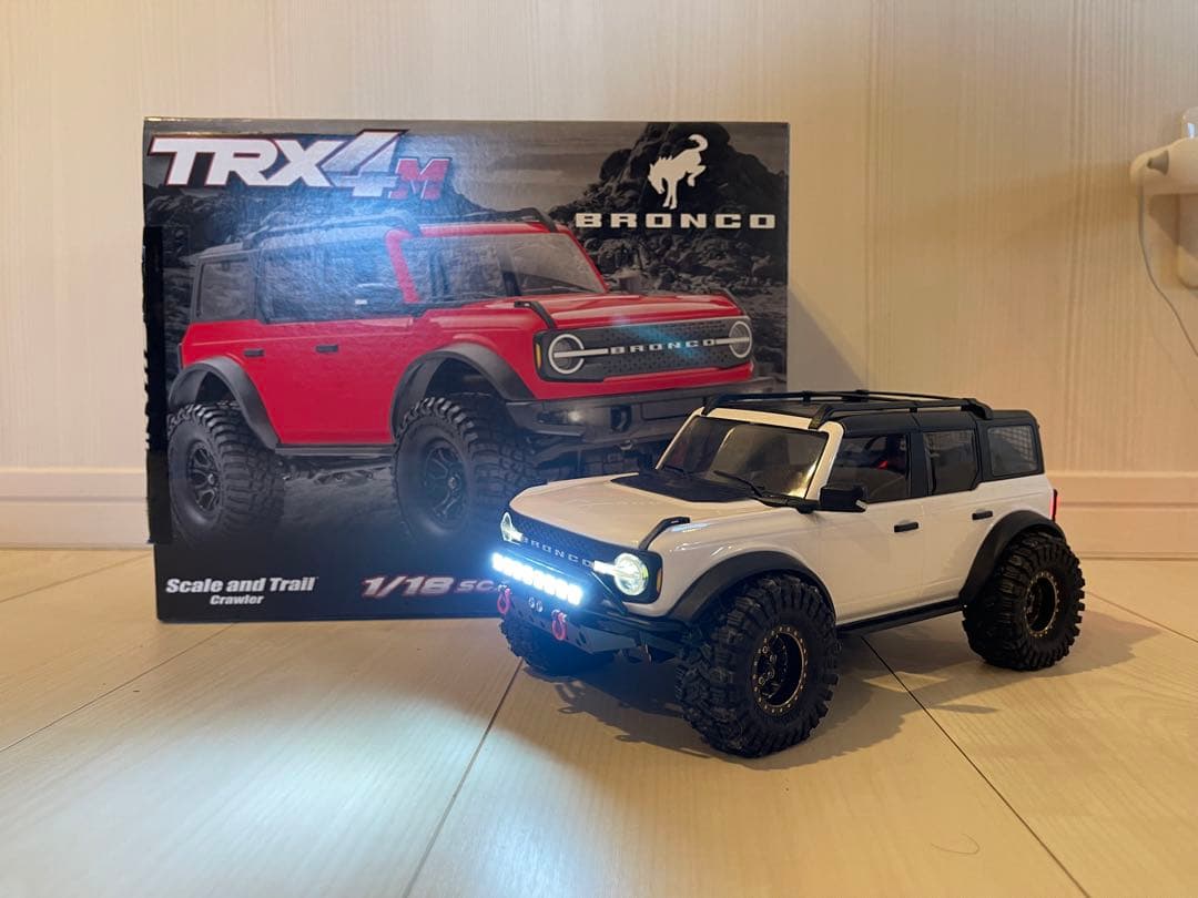 トラクサス　TRX4M ブロンコ　美品　フルカスタム　4×4