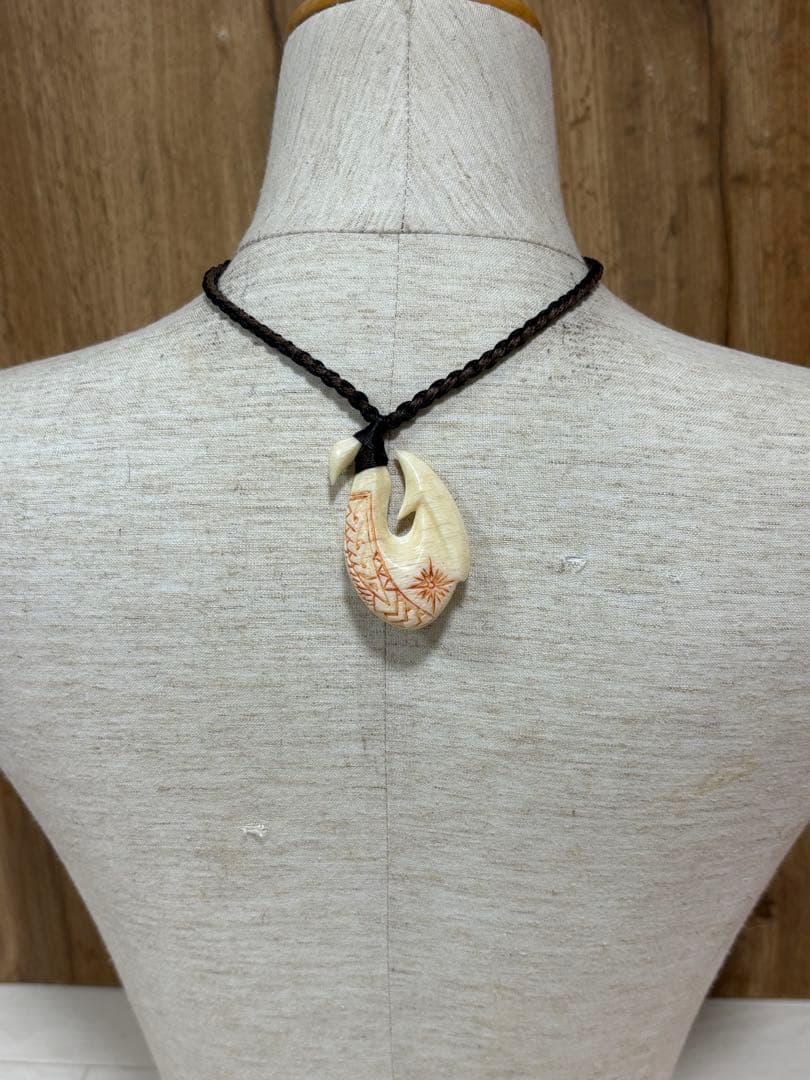 ボーンカービングネックレス(sw62)マッコウ