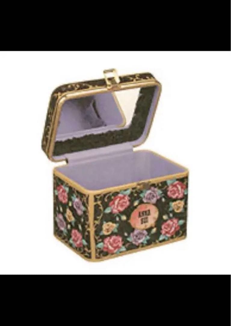 パリちゃん専用新品　ANNA SUI 花柄 メイクボックス