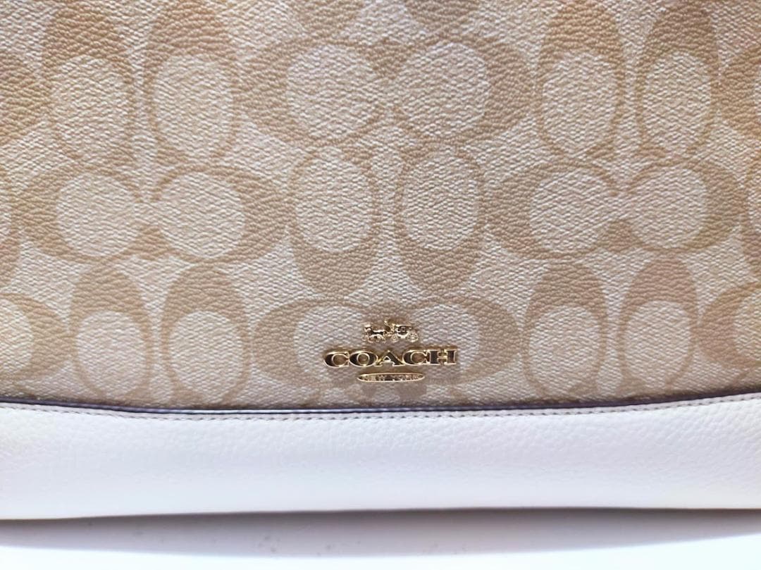 【中古】COACH　デンプシー キャリーオール シグネチャー キャンバス