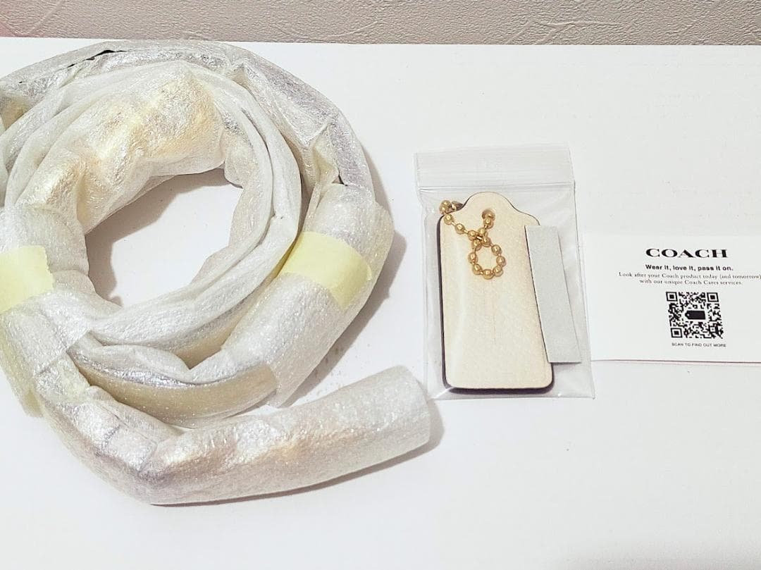 【中古】COACH　デンプシー キャリーオール シグネチャー キャンバス