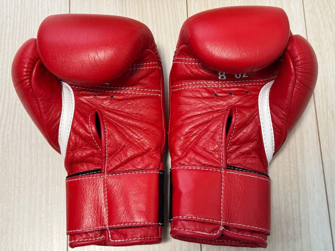 winning ウイニングボクシンググローブ8oz 箱付き　美品　マジックテープ