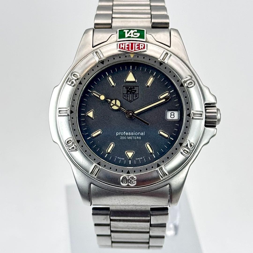 美品✨　タグホイヤー　プロフェッショナル　ブラック　WF1111 メンズ　デイト