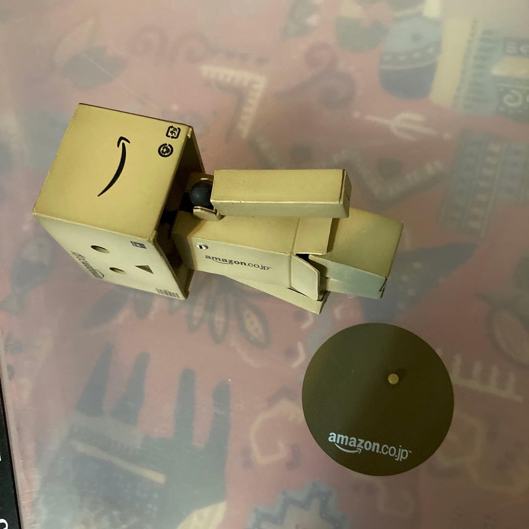 Amazon フィギュア　段ボール　プラ