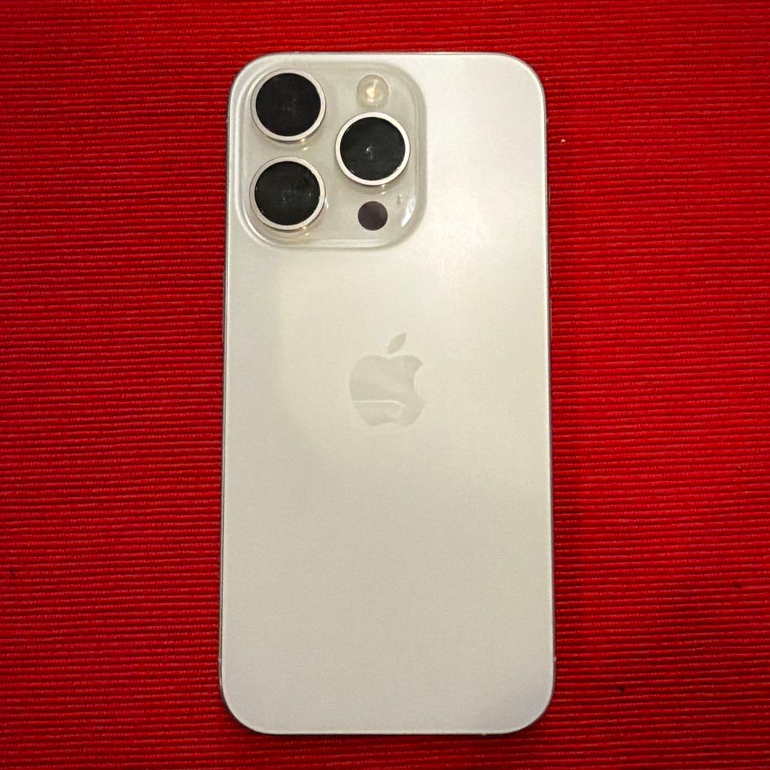 iPhone15PRO128GB 本体と箱と新品純正ケーブルと説明書とピン