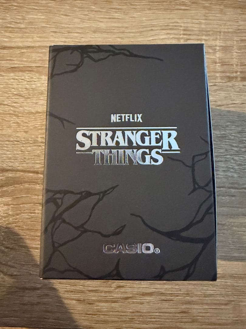 CASIO STRANGER THINGS 腕時計　AQ-800EST-1AJR