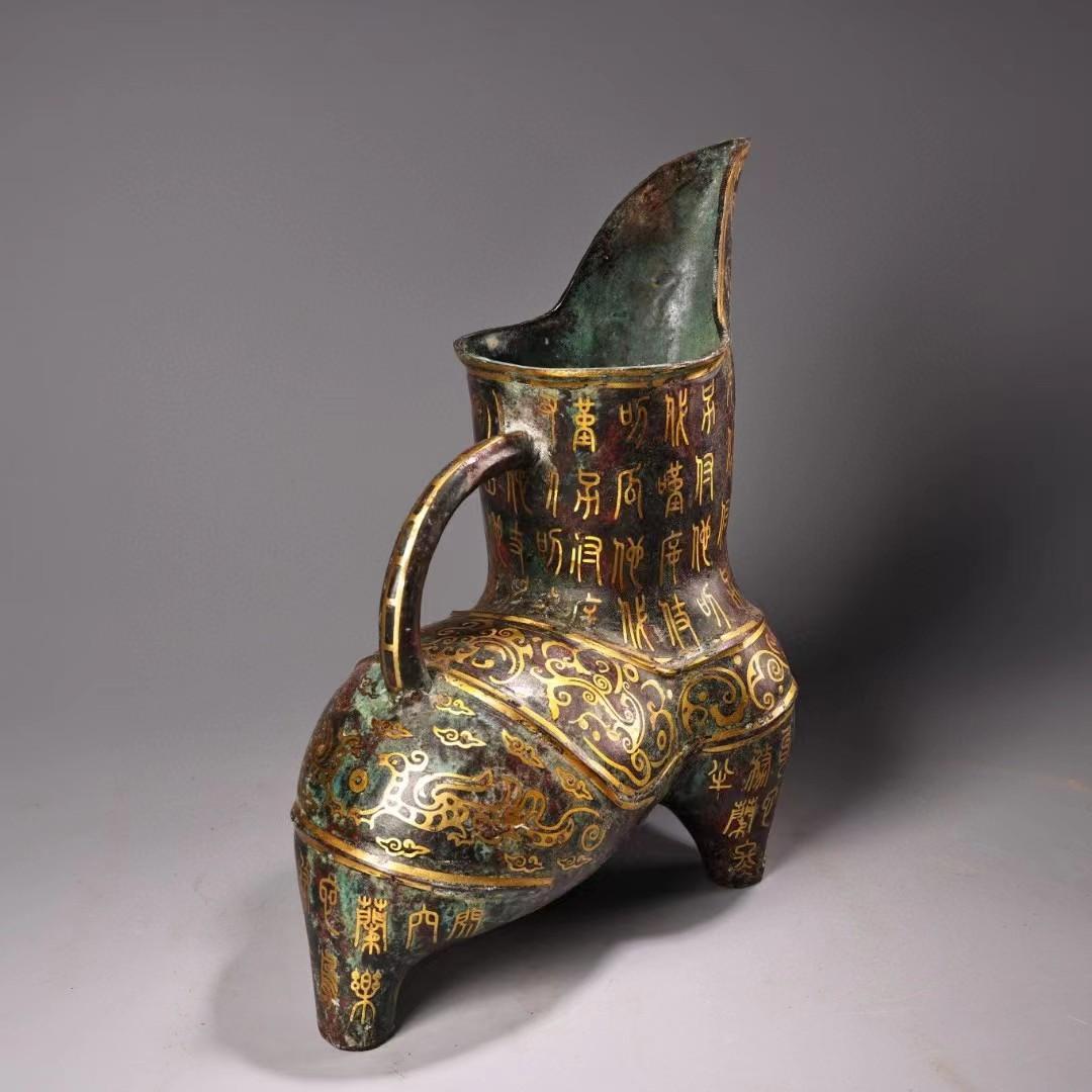 中国古美術・旧蔵青銅製鍍金三足の盛酒器・青銅製・純手作り・置物・茶道具・酒具