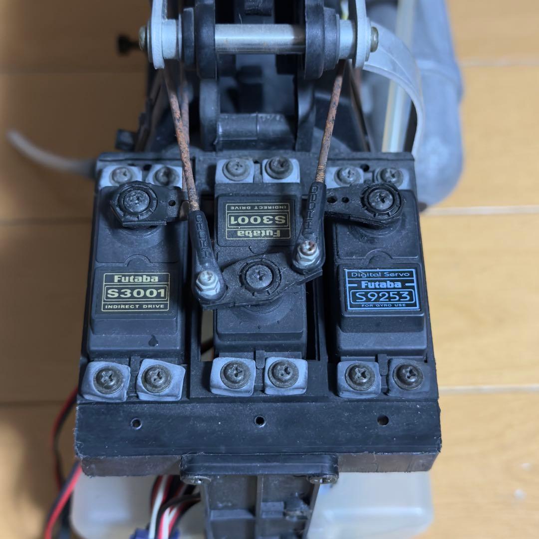 ヒロボー シャトル メインフレーム エンジン マフラー サーボ ジャイロ