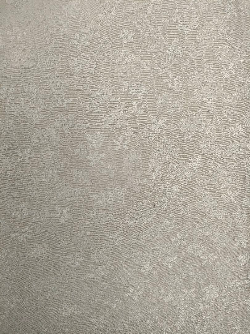 【皇室献上工場謹製】着物　色無地　愛子様お印　ゴヨウツツジ柄　美品