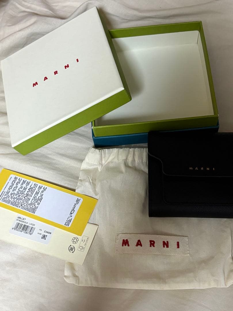 MARNI 三つ折り財布 ブラック