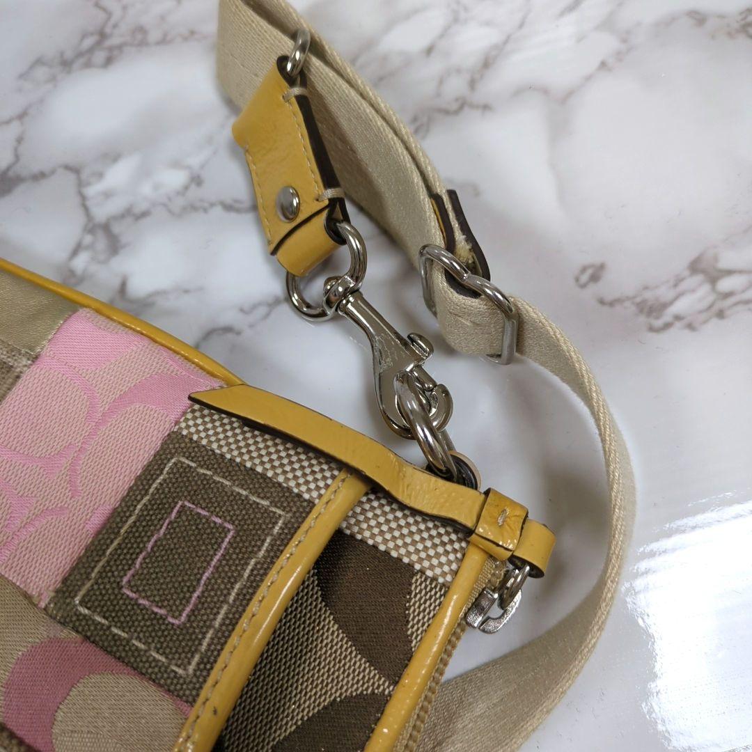 コーチ　パッチワーク　ショルダー バッグ　サコッシュ　クロスボディ　マルチカラー