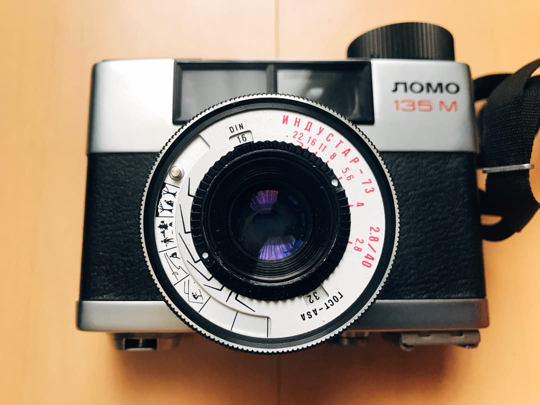 Lomo 135 ロモ カメラ