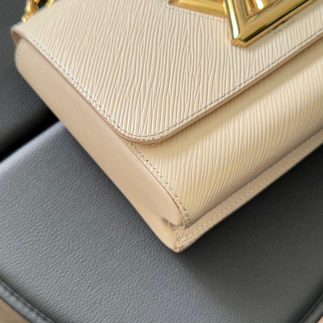 ルイヴィトン ツイスト MM エピ ショルダーバッグ ピンクベージュ 2WAY