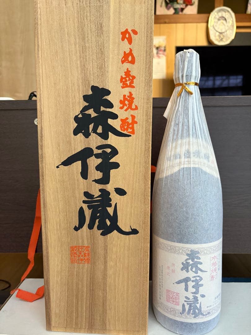 かめ壺焼酎 森伊蔵 1800ml 桐箱入り 古酒(2005年～)