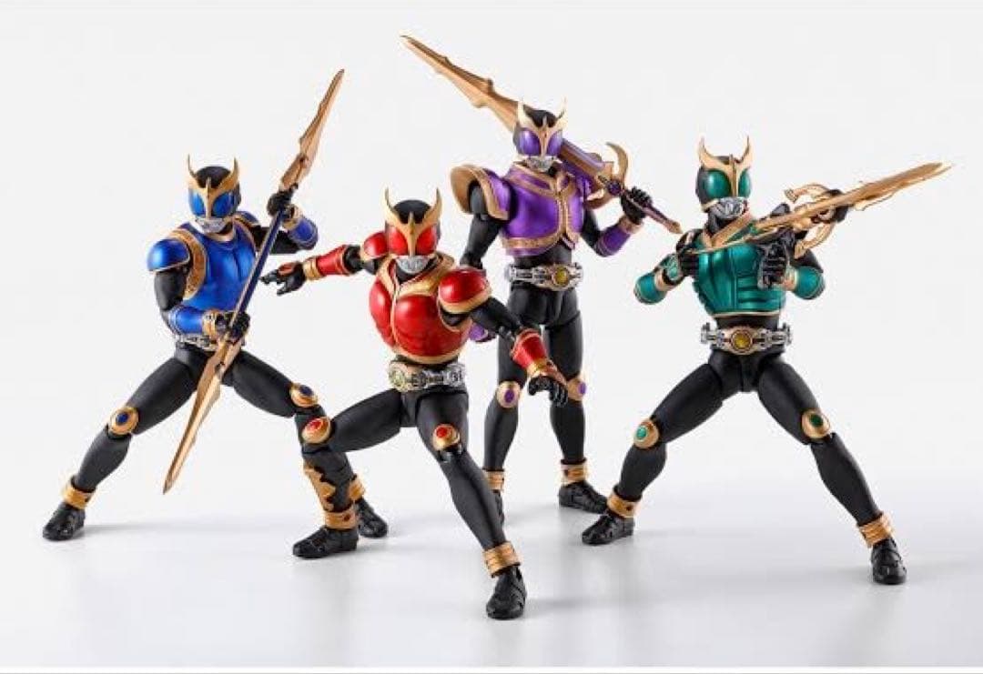 真骨彫　仮面ライダークウガ ライジング4点