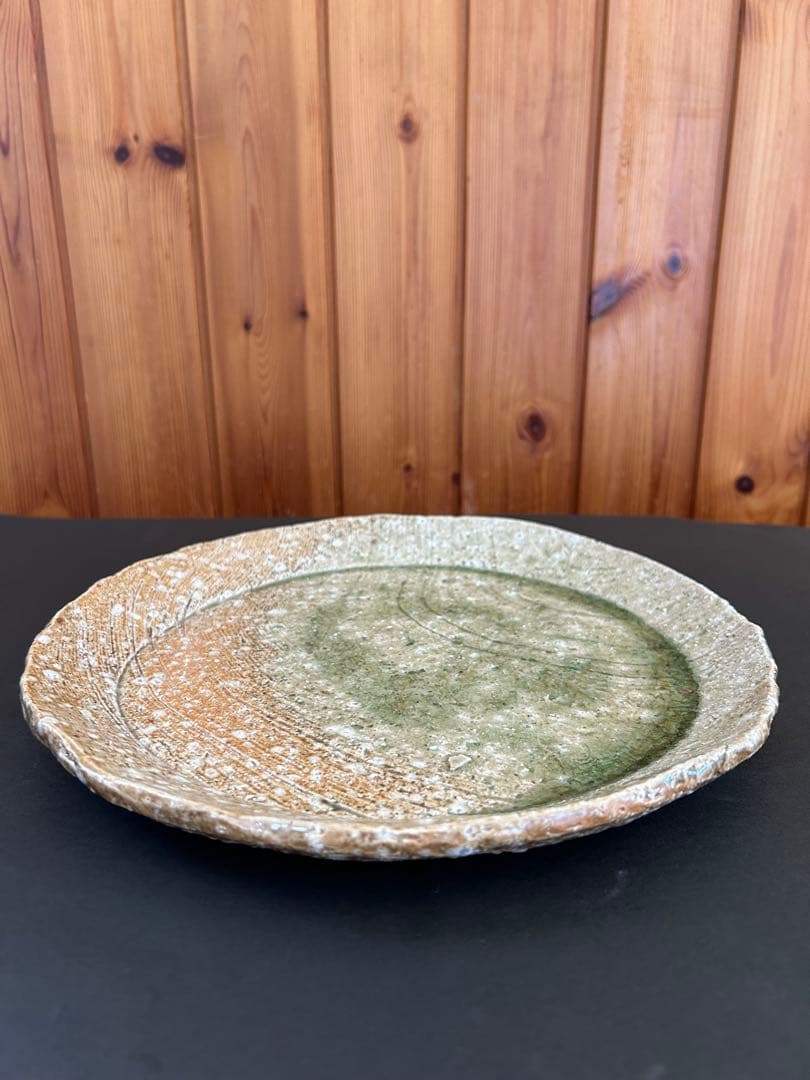 伊賀焼　灰釉　盛皿　大皿約26㎝　蓮 善隆 作家物 工芸品　25年以上前の作品